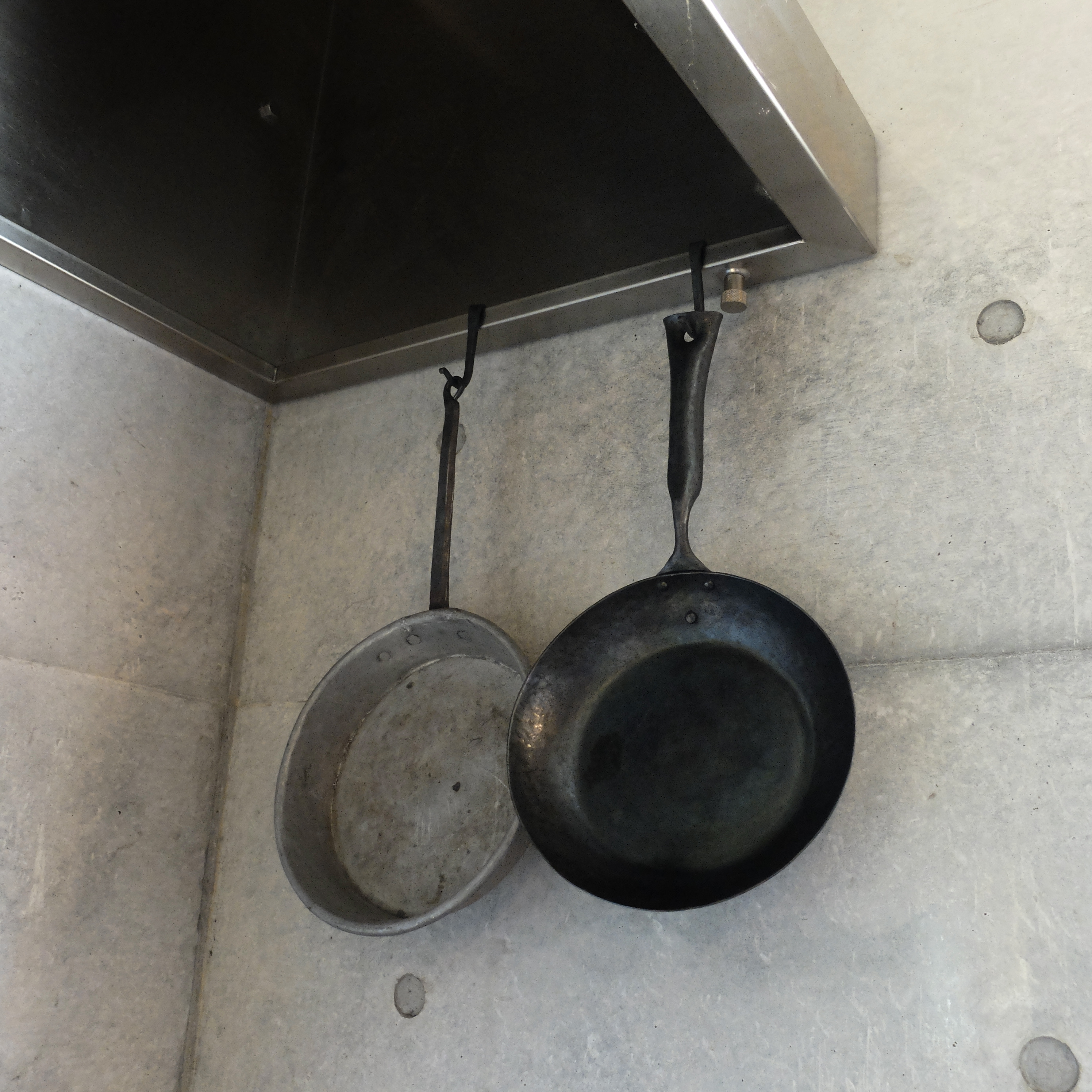 Range Hood Hook 1