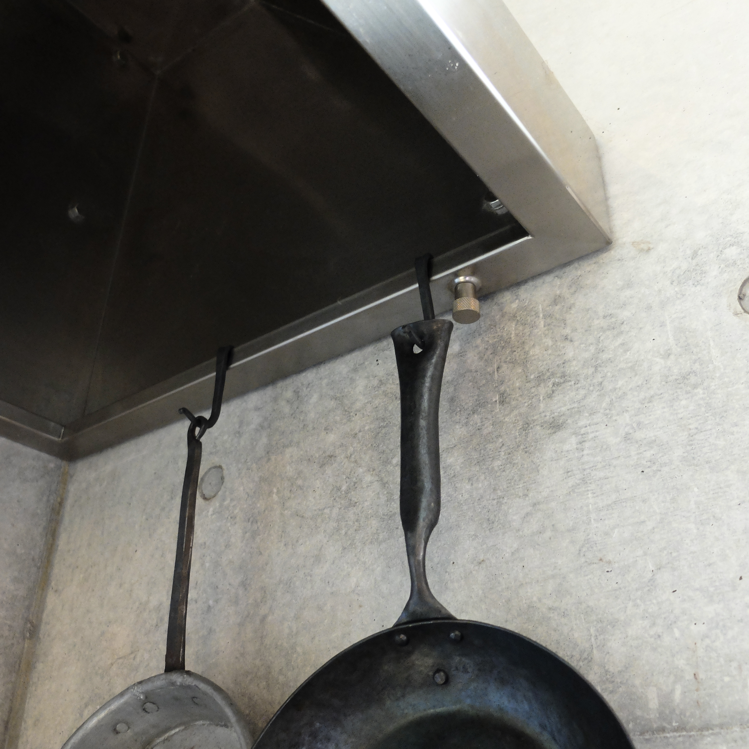 Range Hood Hook 2